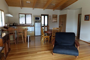 Is btw op huisvesting personeel aftrekbaar?