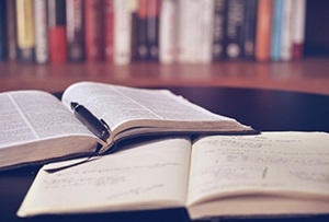 Oppassen met vergoeden studiekosten kind dga