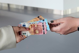 Vrijgestelde gemengde kosten slechts beperkt aftrekbaar?